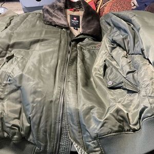 Echo bomber